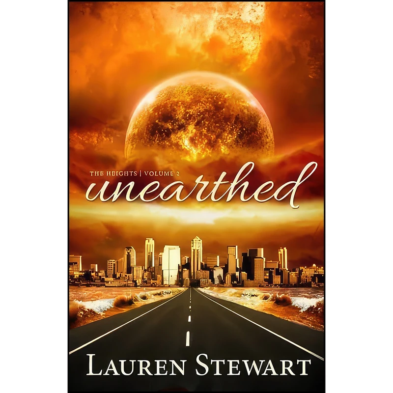 کتاب Unearthed  اثر Lauren Stewart انتشارات تازه ها