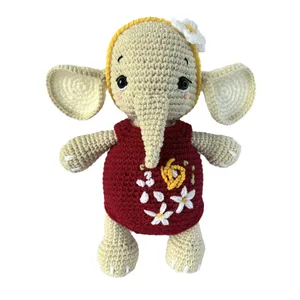 عروسک بافتنی تی سی توی مدل فیل به همراه ست هدیه