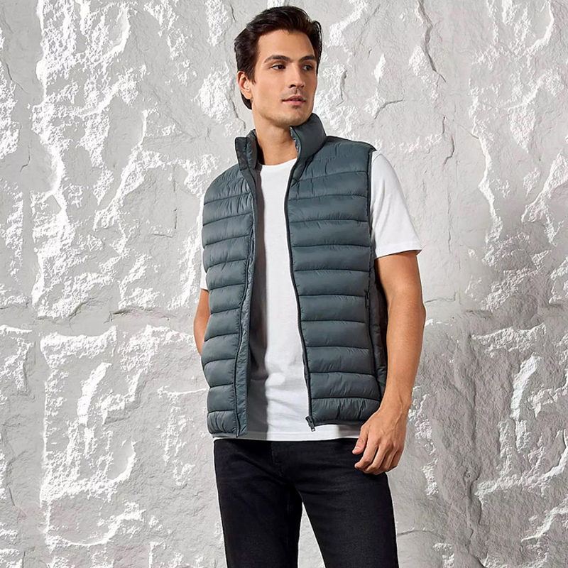 پافر مردانه مکس مدل Plain Sleeveless