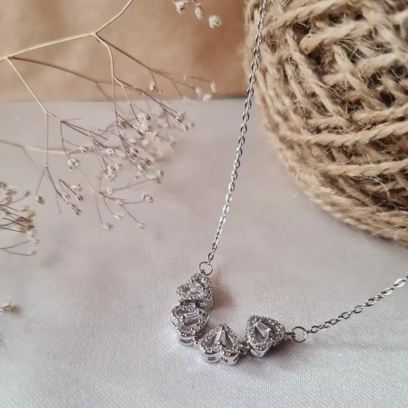 گردنبند زنانه مدل قلب باز شو مگنتی