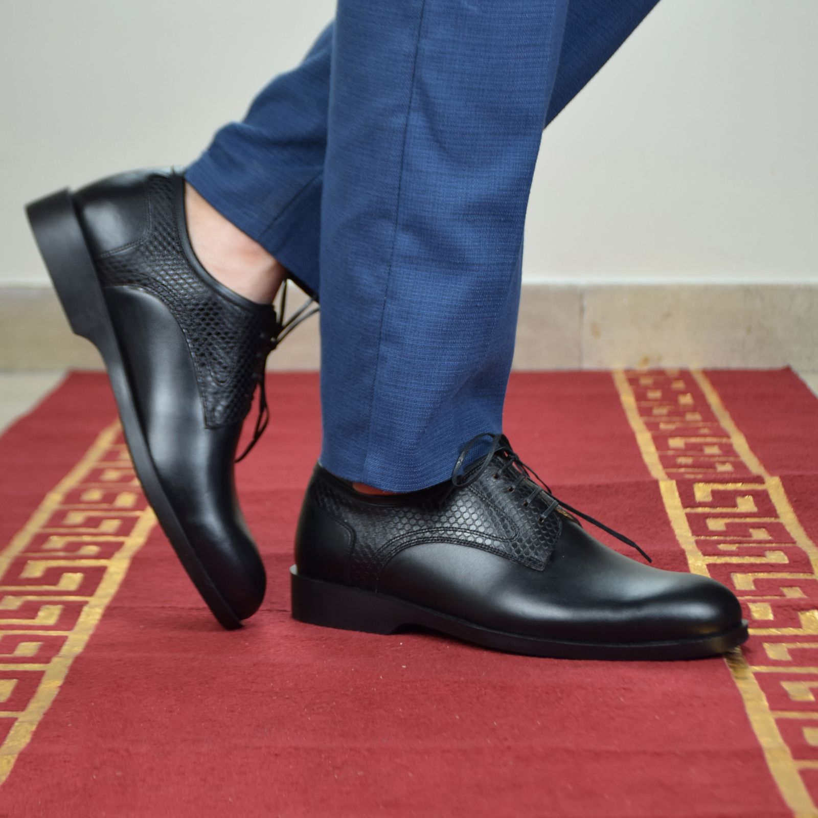 کفش مردانه کرمانی مدل چرم طبیعی دستدوز طبی کد 1075 رنگ مشکی -  - 3