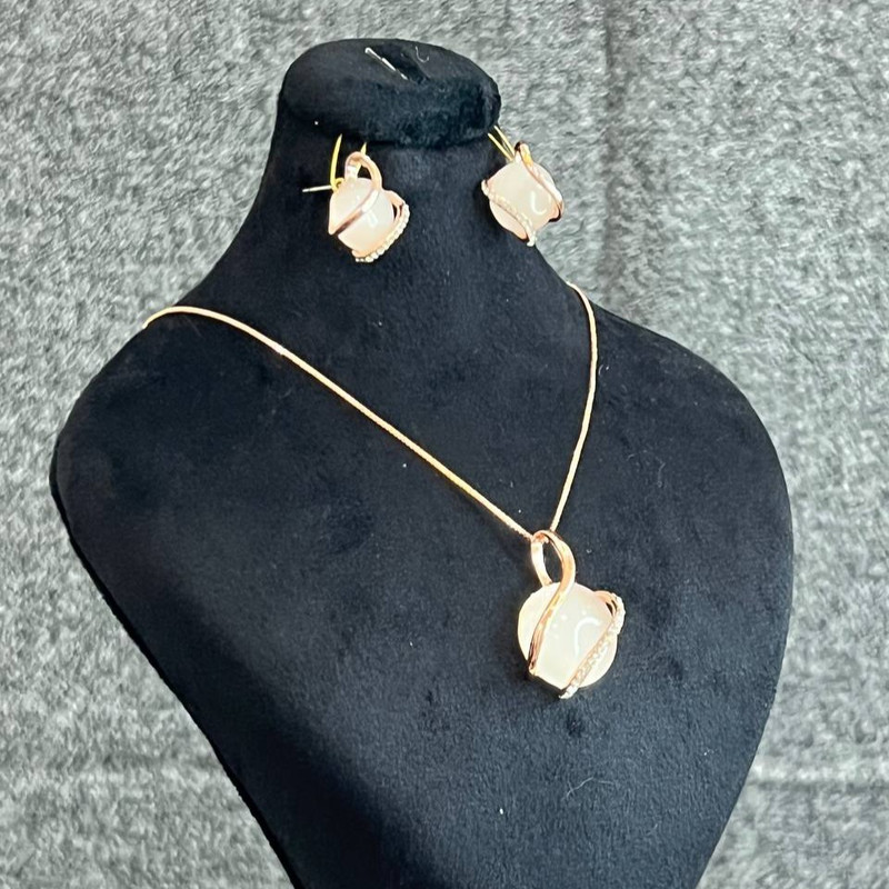 نیم ست زنانه وینویز مدل  stopk9988