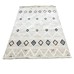 فرش ماشینی 500 شانه زمینه کرم حاشیه نباتی مدل مراکشی