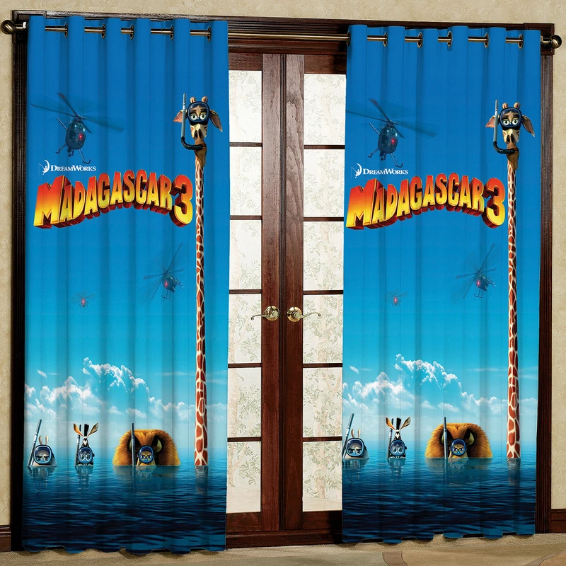 پرده کارتون ماداگاسکار مدل مخمل پانچی کد 331 سایز 140x280 سانتی متر