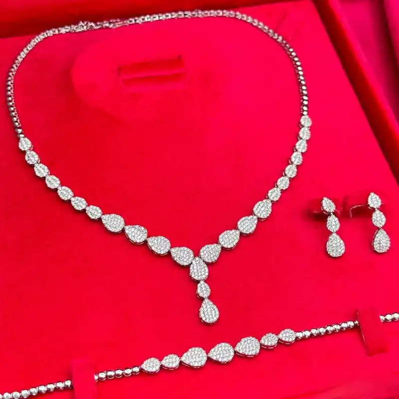 نیم ست نقره زنانه مدل قطره الماس BS 06