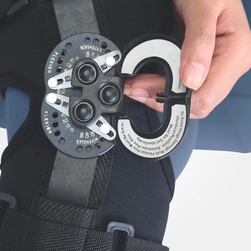 زانوبند طبی طب و صنعت مدل 40100