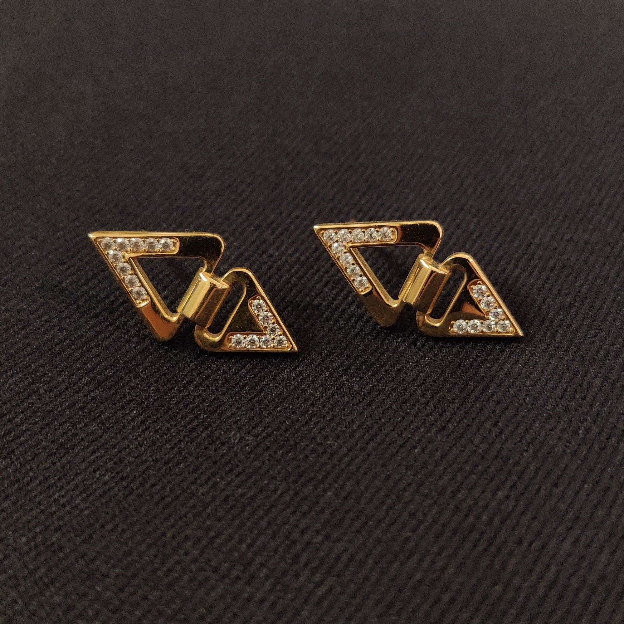 گوشواره طلا 18 عیار زنانه درگونه مدل دی‌زی Daisy