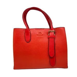 کیف رودوشی زنانه سرزمین چرم مدل ندا کد 281123