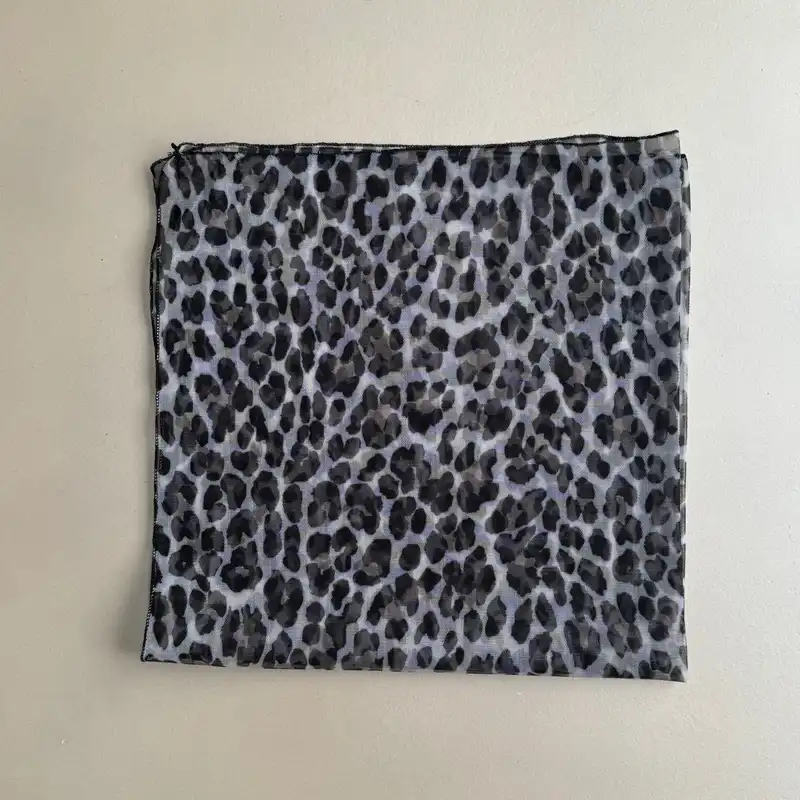 روسری زنانه مدل مینی توری پلنگی کد 2