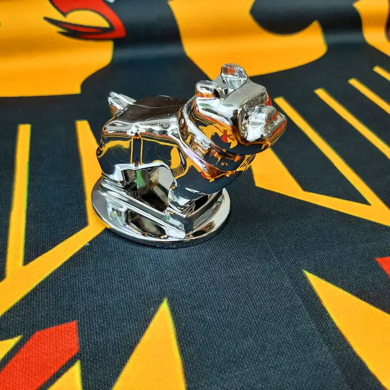 آرم خودرو طرح سگ ماک مدل DOGMA