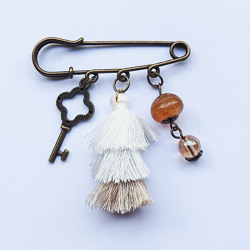 سنجاق سینه زنانه مدل اسکای سنجاق سینه زنانه مدل اسکای