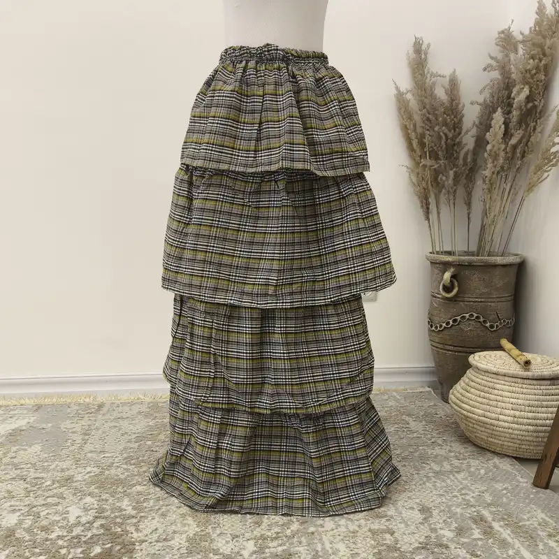 دامن چین‌دار زنانه مدل طبقه ای چهارخونه