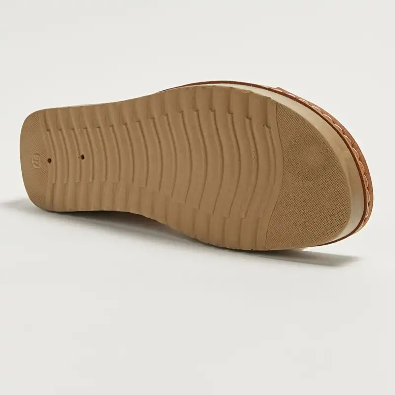 صندل زنانه ال سی وایکیکی مدل آناتومیک طبی