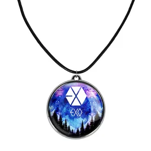 گردنبند خندالو مدل گروه اکسو EXO کد 10311032