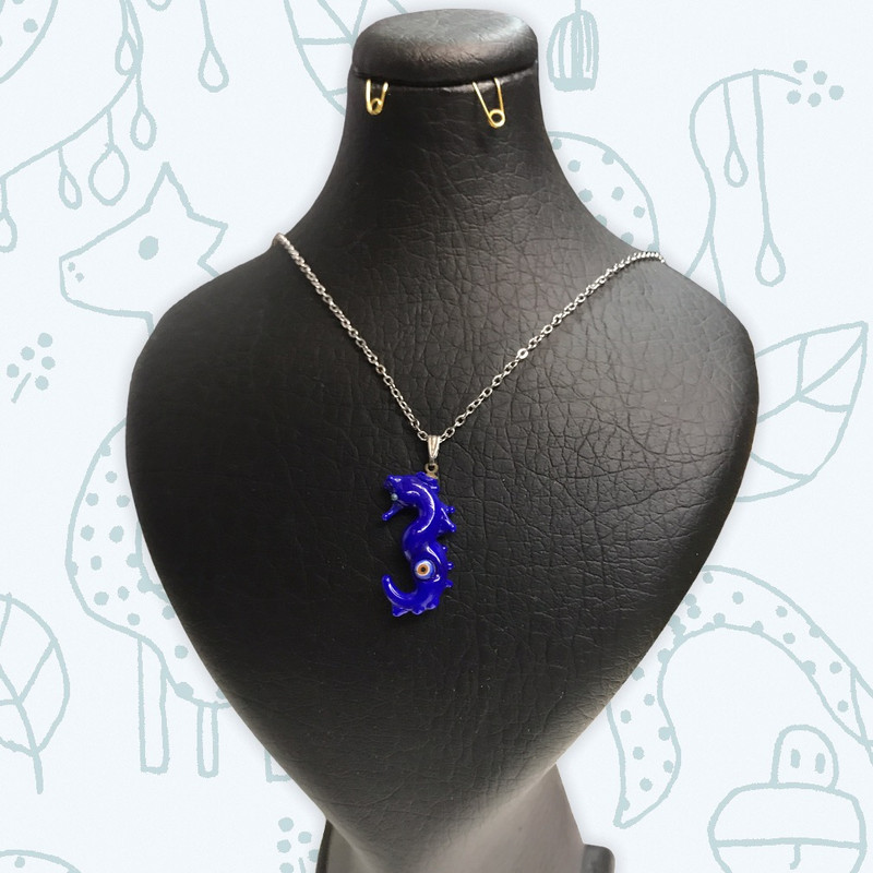 گردنبند دخترانه مدل چشم نظر طرح اسب دریایی گردنبند دخترانه مدل چشم نظر طرح اسب دریایی