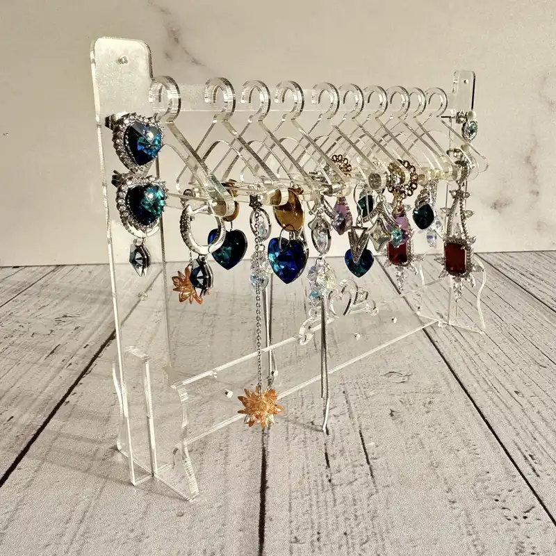 استند جواهرات مدل چوب لباسی