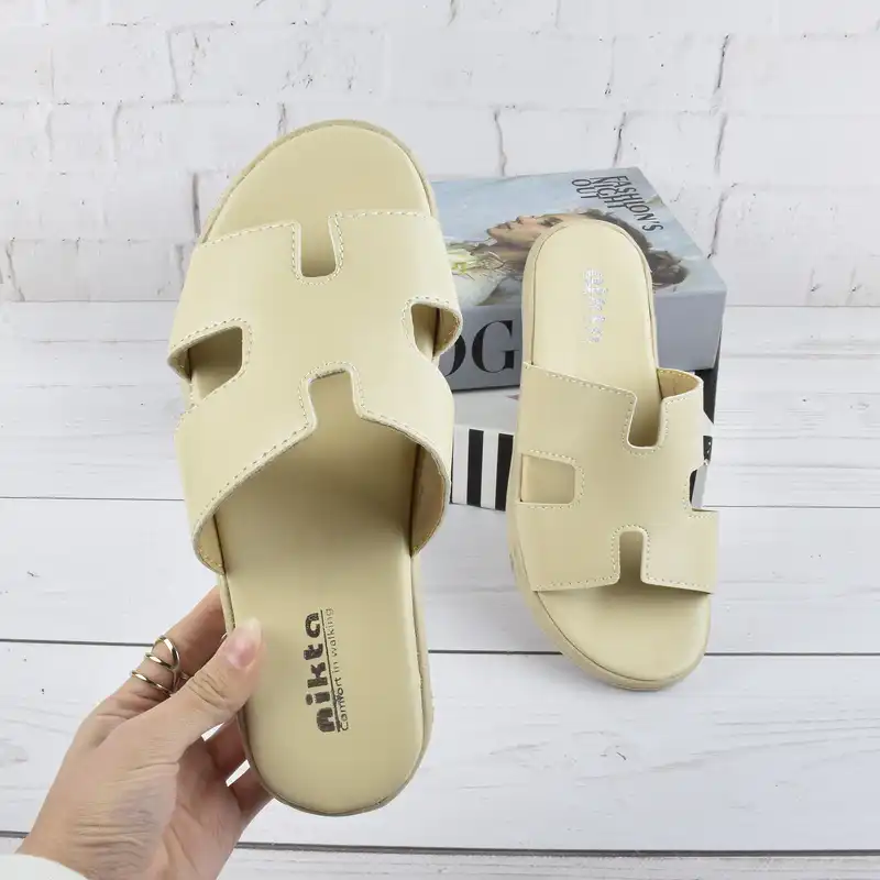 دمپایی زنانه نیکتا مدل CR.2882