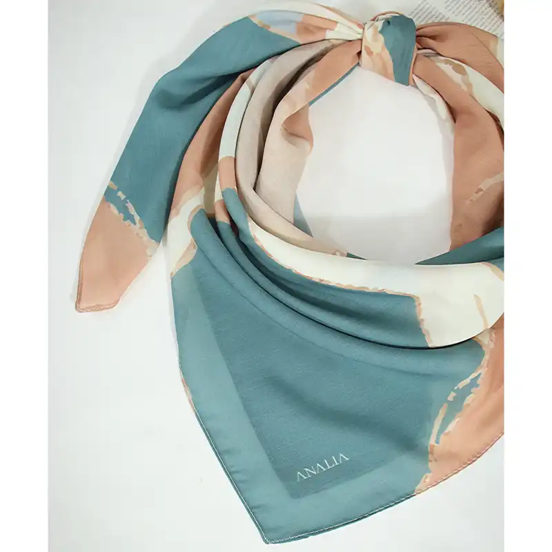 روسری زنانه مدل نخی خنک محبوب و شکیل قواره 120 کد ana-2369