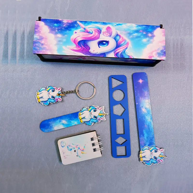 بسته لوازم تحریر مدل یونیکورن مجموعه 6 عددی