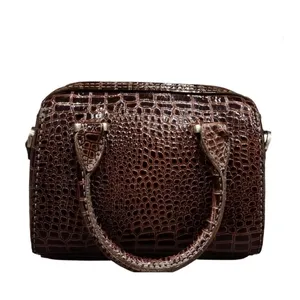 کیف چرمی طرح ورنی مدل F4