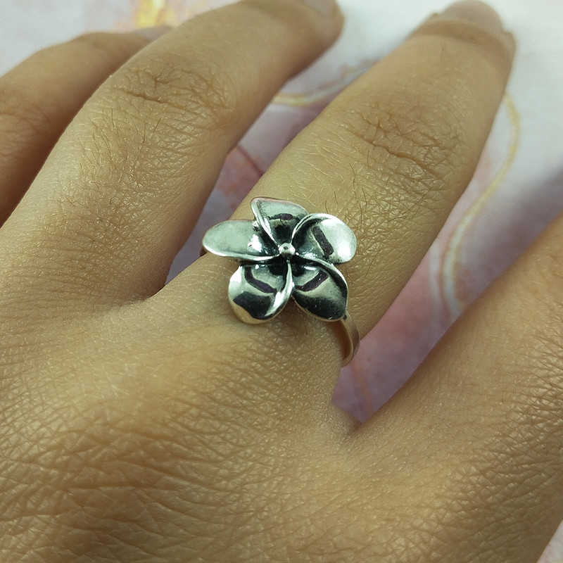 انگشتر نقره زنانه سلین کالا مدل گل کد 186