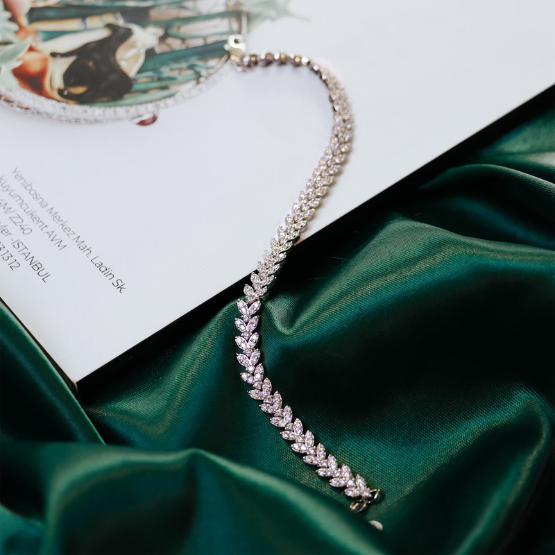 دستبند نقره زنانه جی تی ای مدل نایس دستبند نقره زنانه جی تی ای مدل نایس