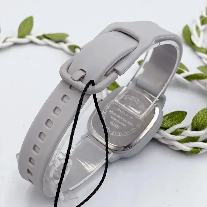 ساعت مچی عقربه ای بولون مدل بند ژله ای ضد حساسیت 2