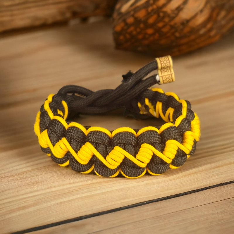 دستبند مردانه مدل بافت سیم پیچ