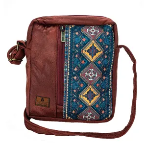 کیف دوشی زنانه یوتاب مدل سنتی کد 40408 رنگ زرشکی