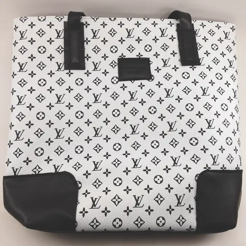 کیف دوشی زنانه مدل 713 مجموعه 3 عددی