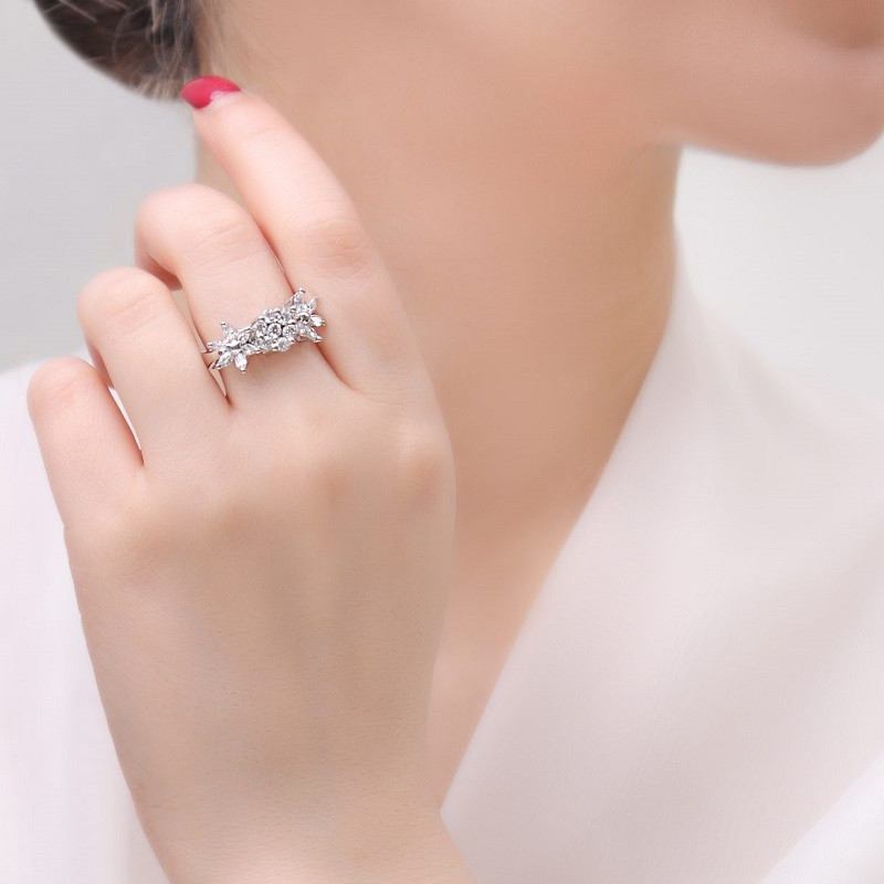 انگشتر نقره زنانه مدل RI F8