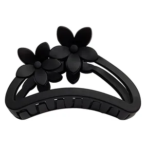 کلیپس مو زنانه مدل نیم دایره توخالی طرح گل یاس کد KLP1031