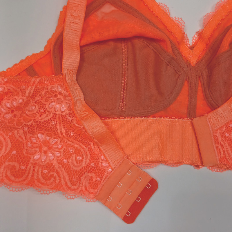 سوتین زنانه مدل گیپور زیر نخ بدون فنر کد 211