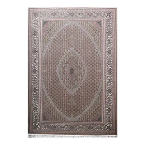 فرش ماشینی 700 شانه فرش زمرد مشهد زمینه گردوئی حاشیه گردوئی مدل ریزماهی کد 14016