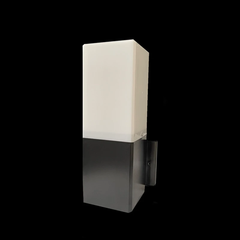 چراغ حیاطی مدل روبیکا مکعبی Compact