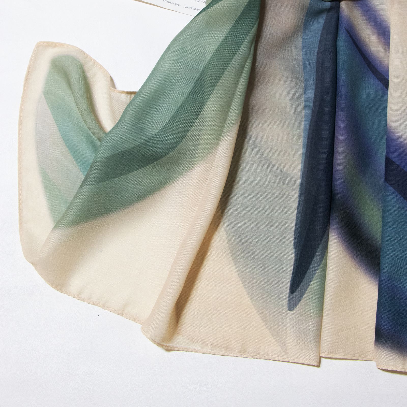 شال زنانه مدل نخی بهاره طرح ابرنگی کد 1280 -  - 7