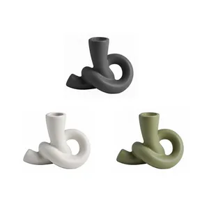 شمعدان مدل مارپیچ مناسب برای شمع استوانه‌ای مجموعه سه عددی