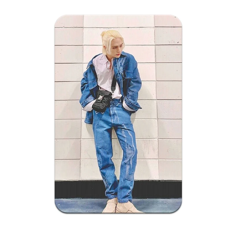استیکر کارت پرمانه طرح straykids کد pm3d.2974