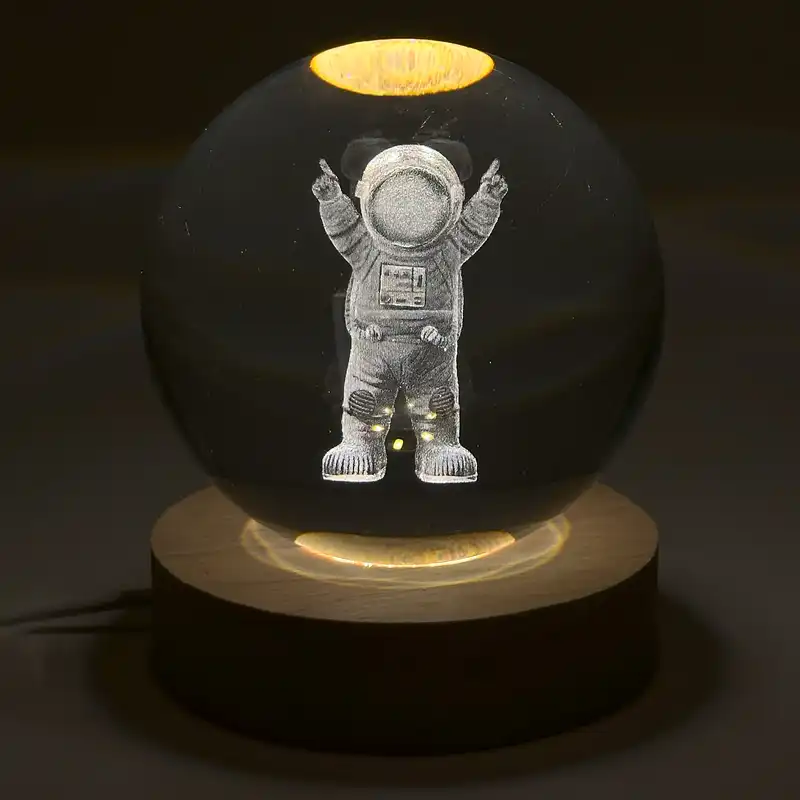 چراغ خواب مدل گوی کریستال طرح فضانورد