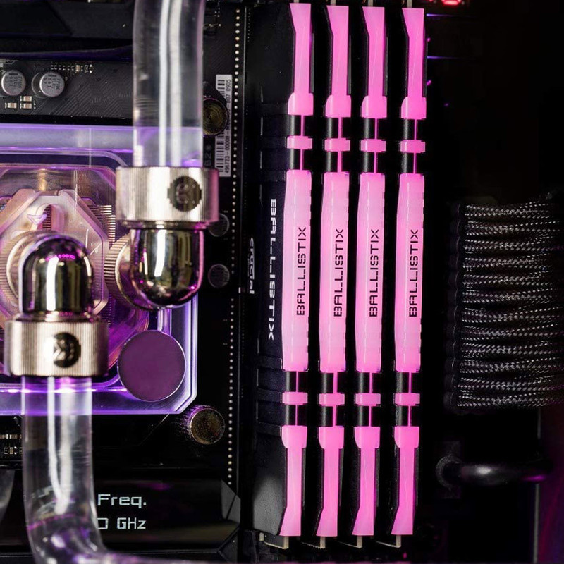 رم دسکتاپ کروشیال DDR4 دو کاناله 3000 مگاهرتز CL15 مدل BALLISTIX RGB ظرفیت 32 گیگابایت