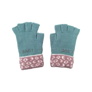 دستکش بافتنی زنانه طرح LOVE کد 1528