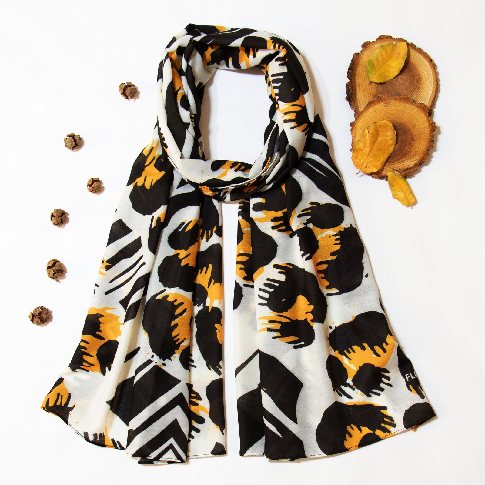 شال زنانه مدل نخی مزونی کد ana-1905 - - 2