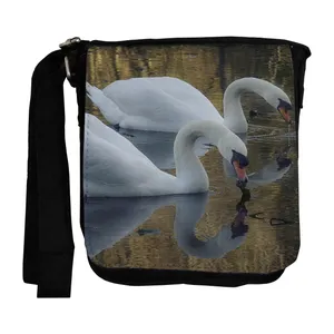 کیف رودوشی طرح قو کد 102