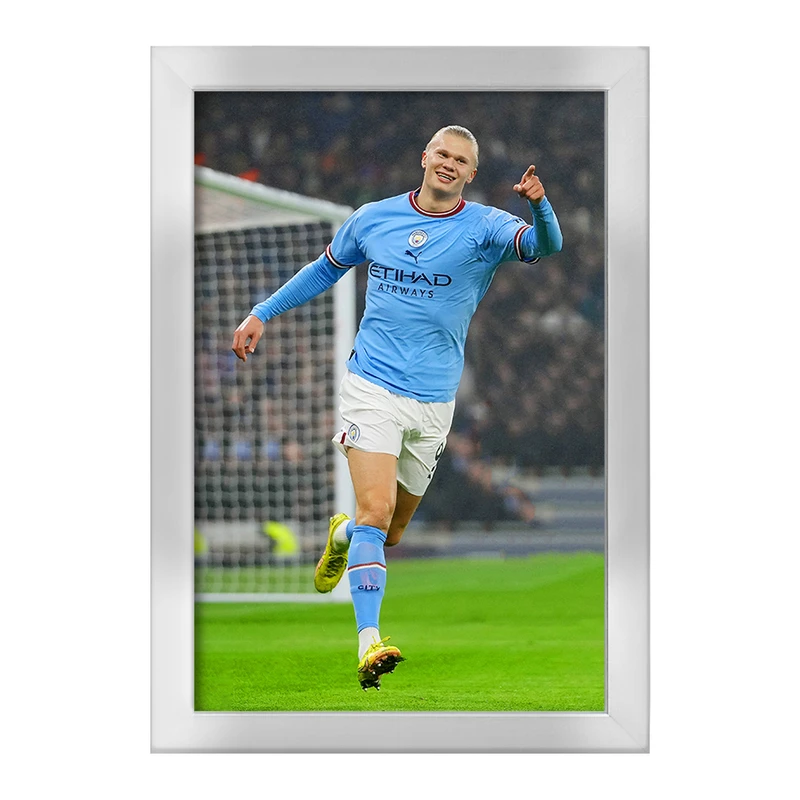 تابلو خندالو طرح ارلینگ هالند (Erling Haaland) کد 36372