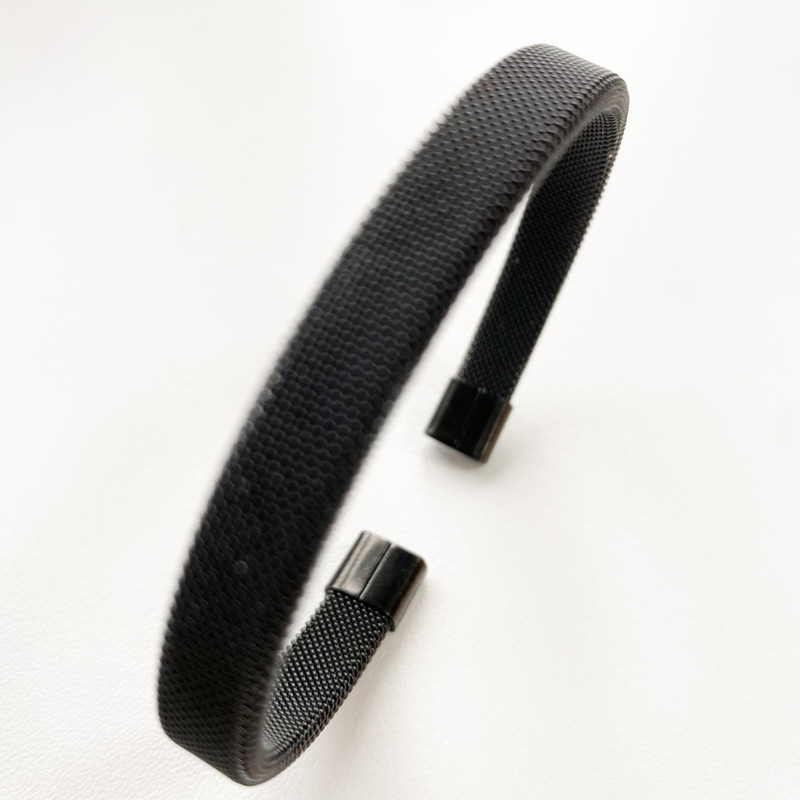 دستبند مردانه مدل حصیری ریز بافت