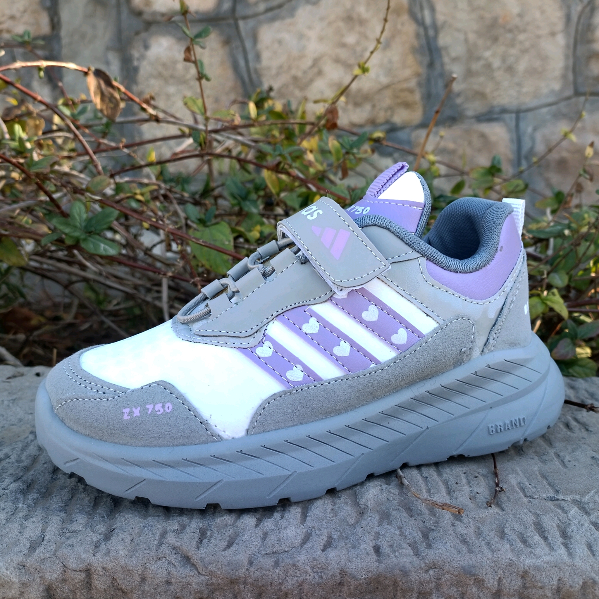 کفش راحتی بچگانه مدل رادوین