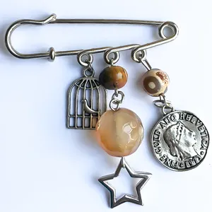 سنجاق سینه زنانه مدل زمستان