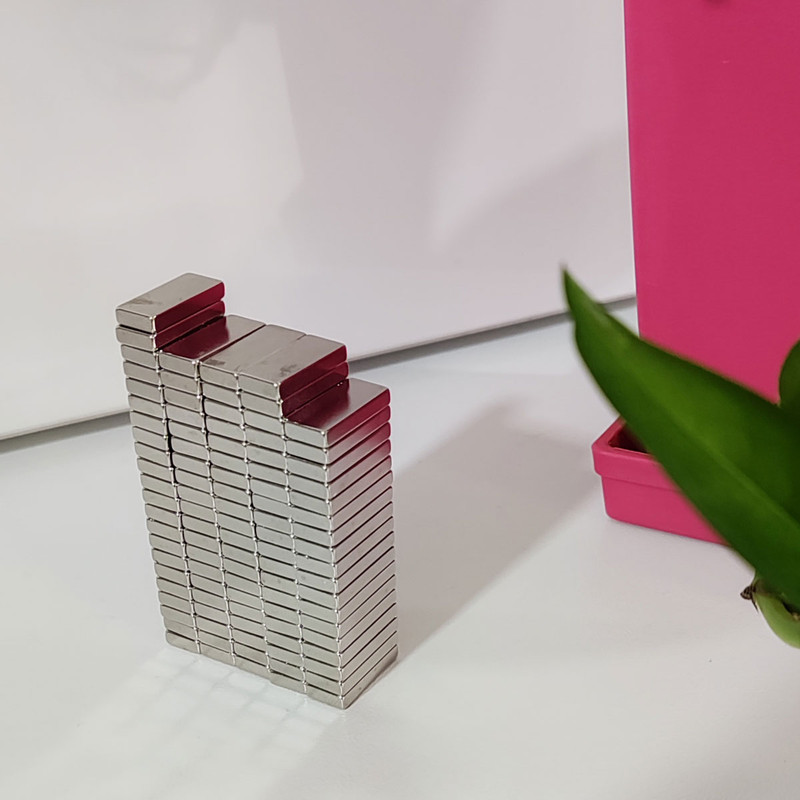 آهن ربا مدل نئودیمیوم مکعب S18.8h3 بسته 10 عددی