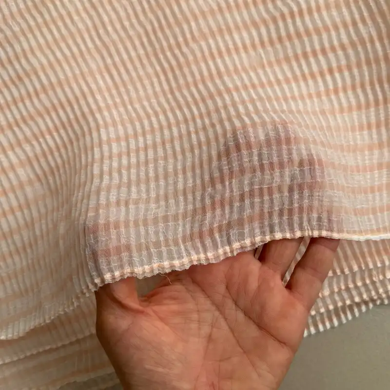 شال زنانه مدل حریر پلیسه راه راه منگوله دار مجلسی شاد