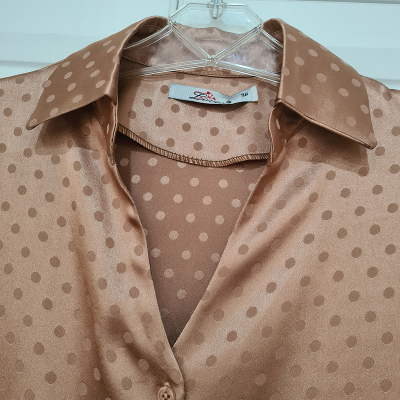 شومیز آستین بلند زنانه مدل ساتن خال خالی کد ۱